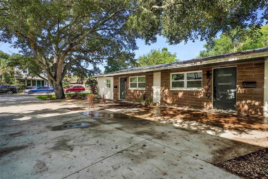 777 12TH AVENUE N ST PETERSBURG, FL 33704
