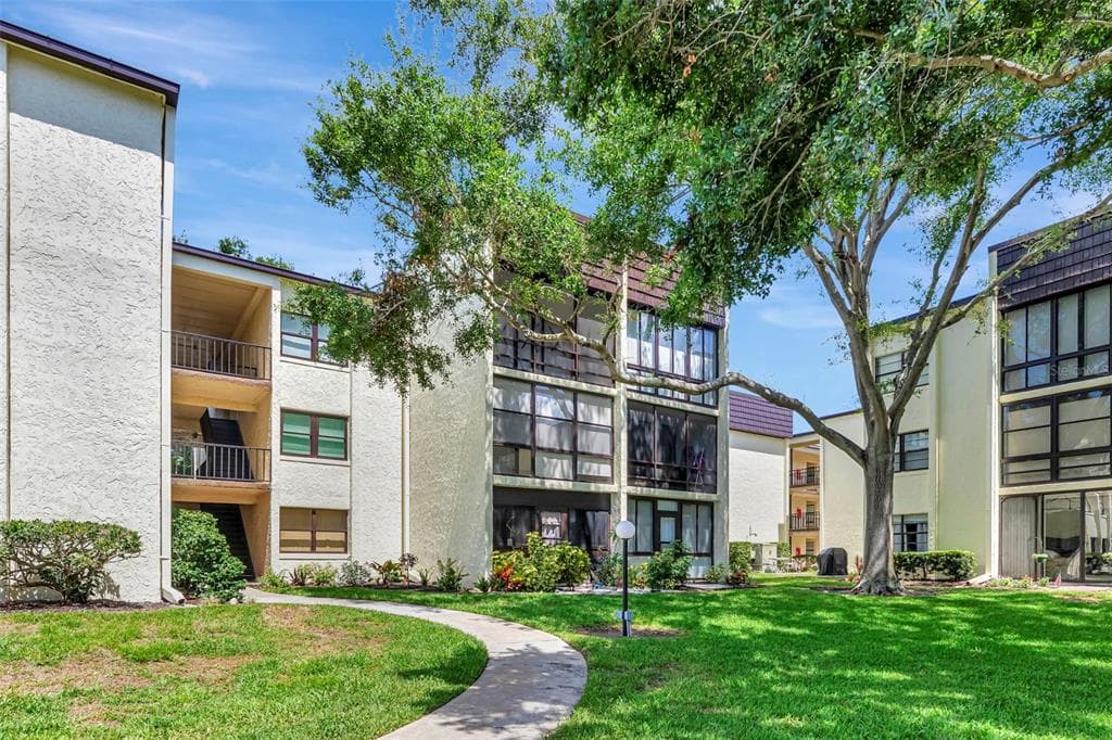 14130 ROSEMARY LANE UNIT 3202 LARGO, FL 33774