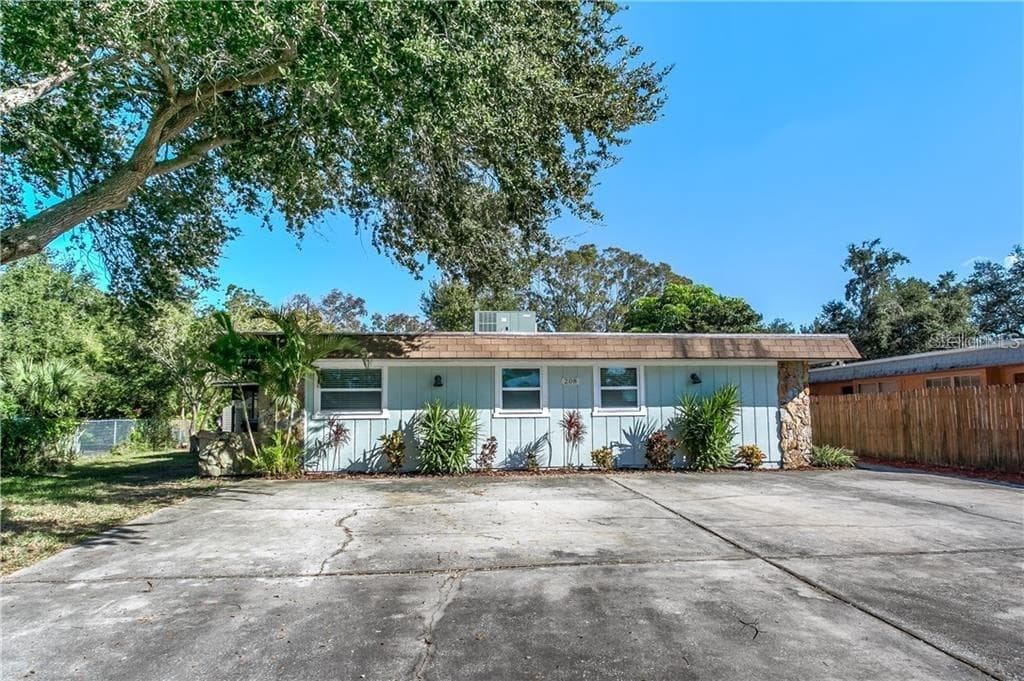208 JODY COURT UNIT A LARGO, FL 33771
