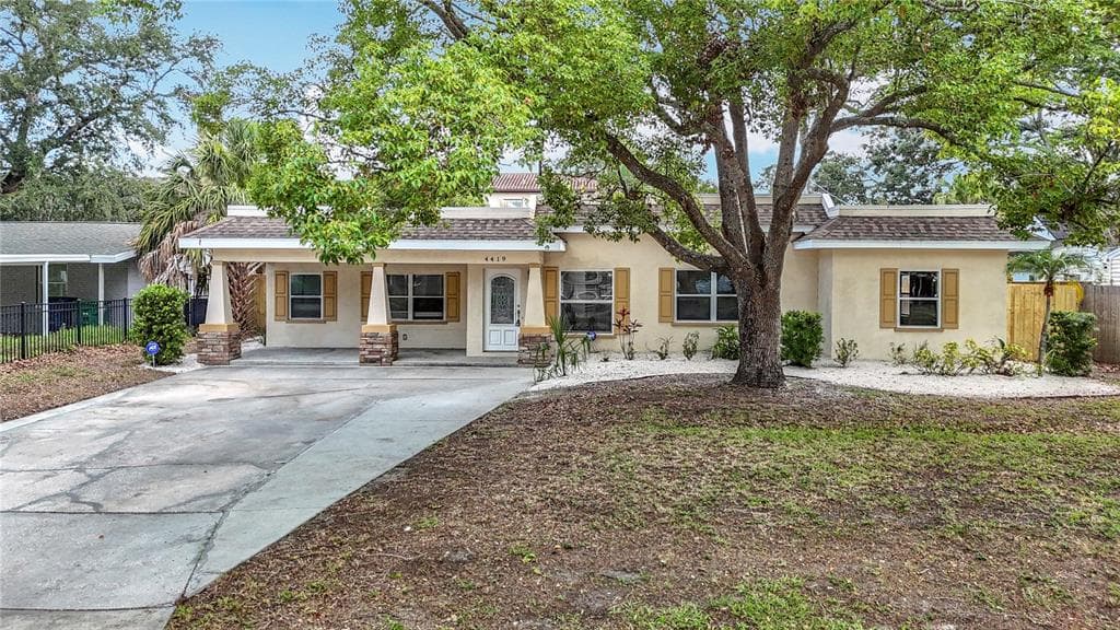 4419 W EL PRADO BOULEVARD TAMPA, FL 33629