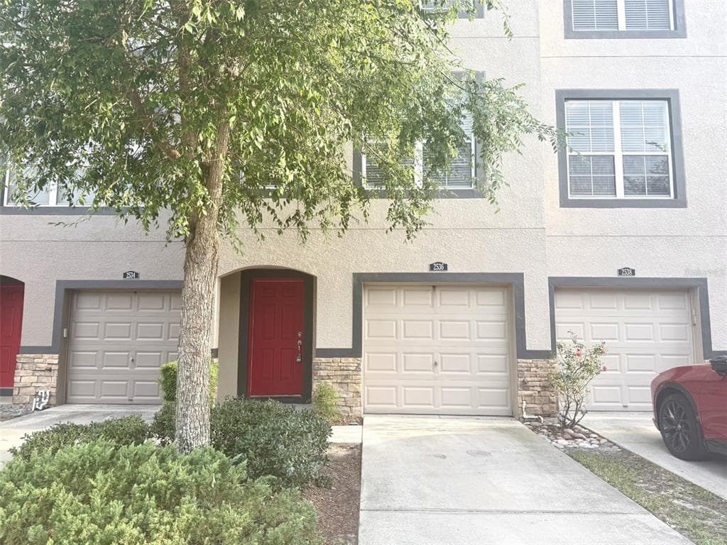 2536 LEXINGTON OAK DRIVE BRANDON, FL 33511