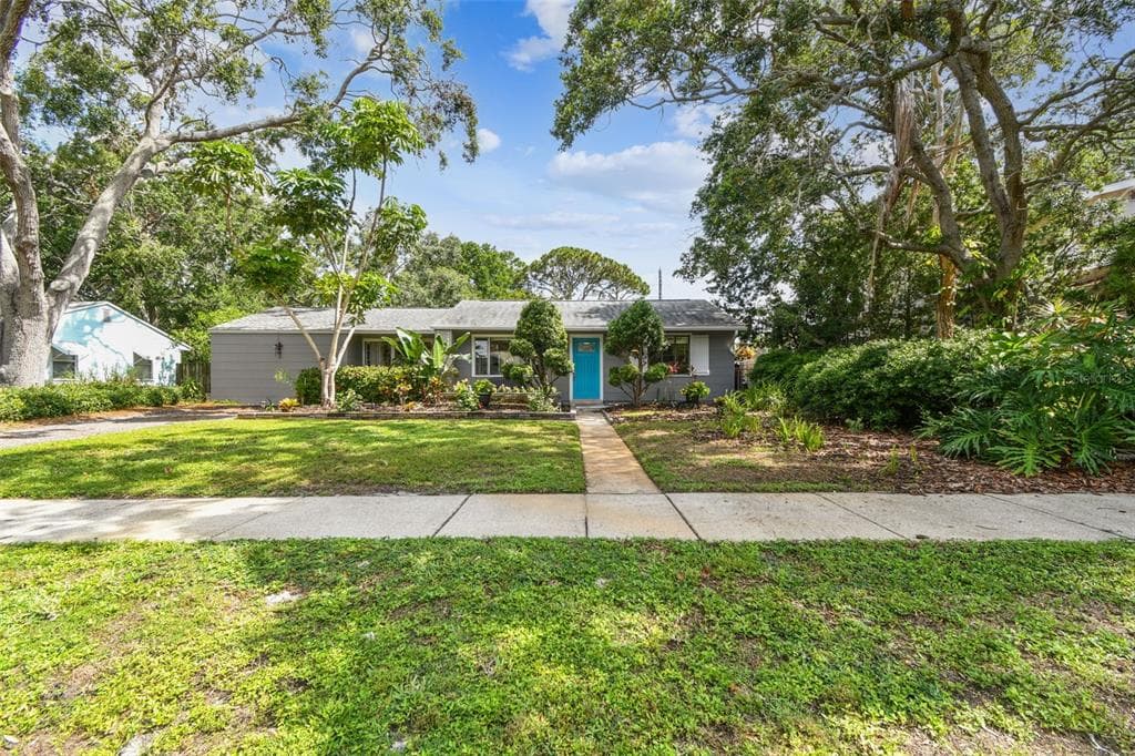 7219 4TH AVENUE N ST PETERSBURG, FL 33710