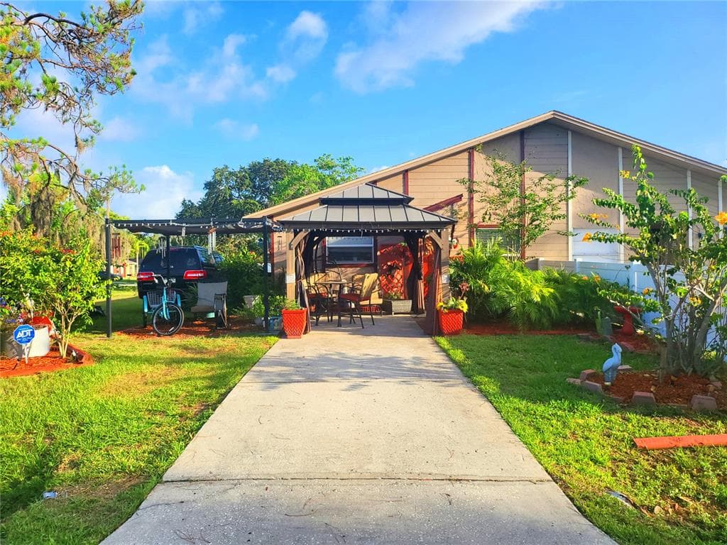 22798 PENNY LOOP LAND O LAKES, FL 34639