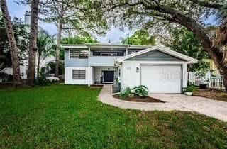 512 WIDEVIEW AVENUE TARPON SPRINGS, FL 34689