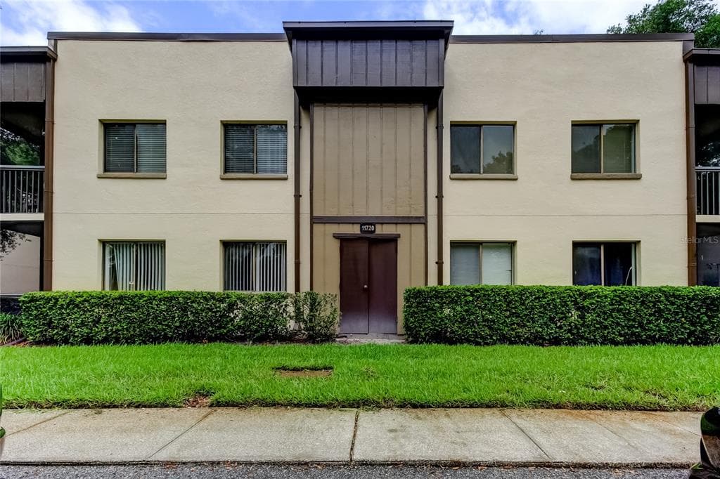 11720 RAINTREE DRIVE UNIT D TEMPLE TERRACE, FL 33617
