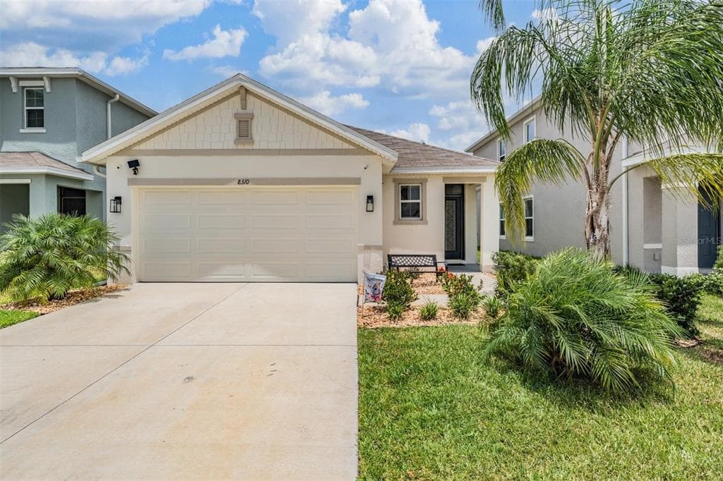 8310 HARDY BAY LOOP WESLEY CHAPEL, FL 33545