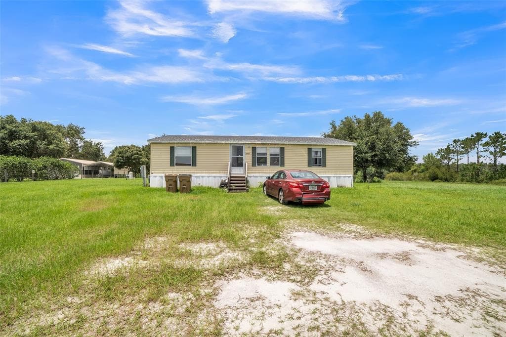 25304 ABBEY ROAD HOWEY IN THE HILLS, FL 34737