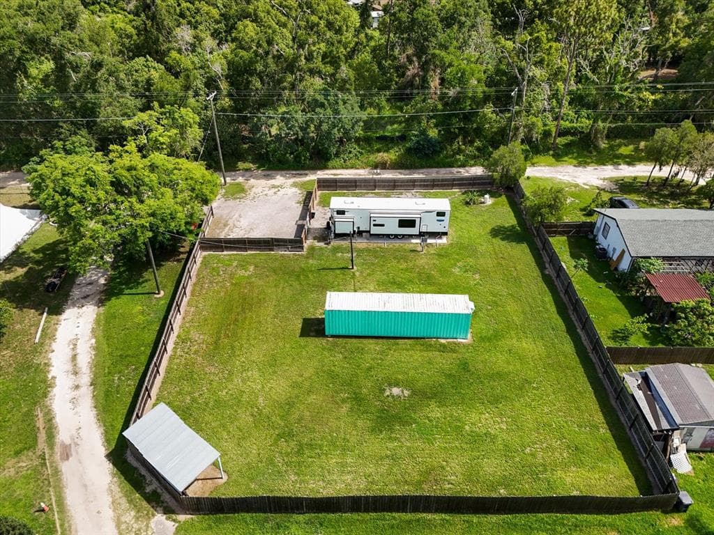 322 CANNING PLANT ROAD SEFFNER, FL 33584