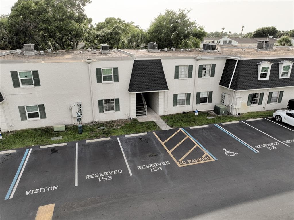 4315 AEGEAN DRIVE UNIT 126C TAMPA, FL 33611