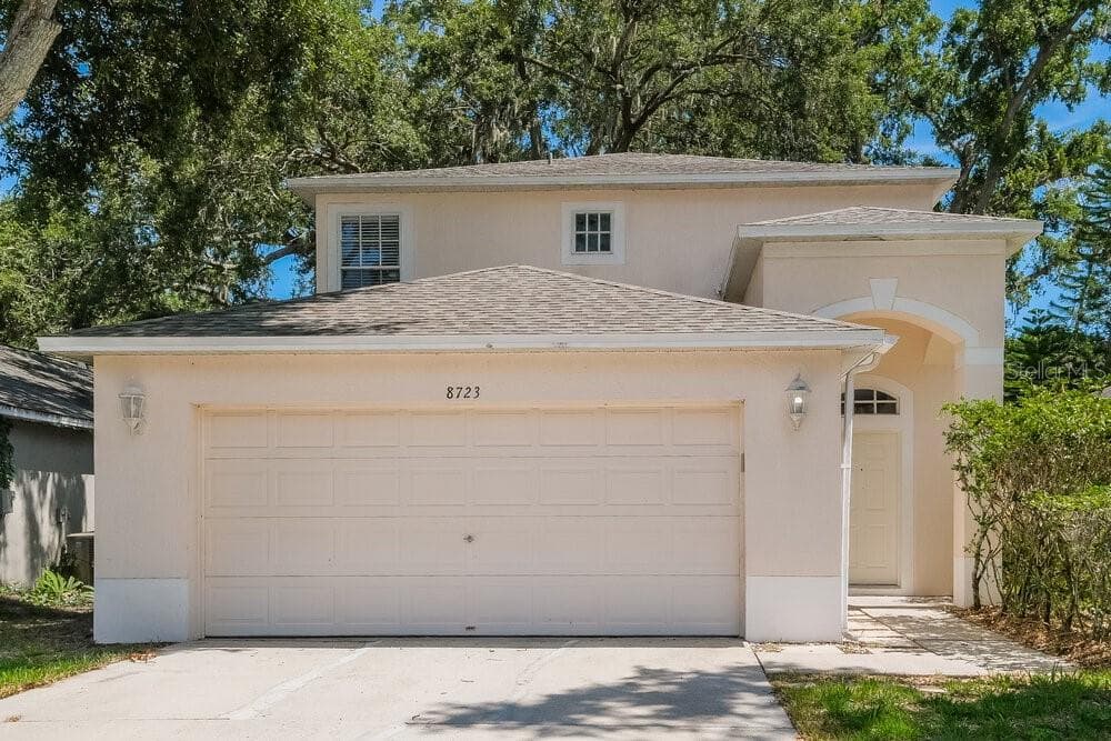 8723 MORRISON OAKS COURT TEMPLE TERRACE, FL 33637