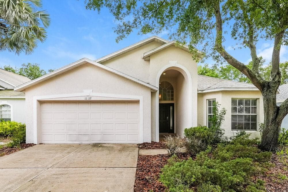 11117 LAKE LANIER DRIVE RIVERVIEW, FL 33569