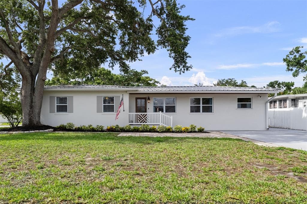 4002 W WATROUS AVENUE TAMPA, FL 33629