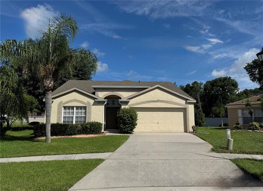 5711 LASSIES WAY WESLEY CHAPEL, FL 33544