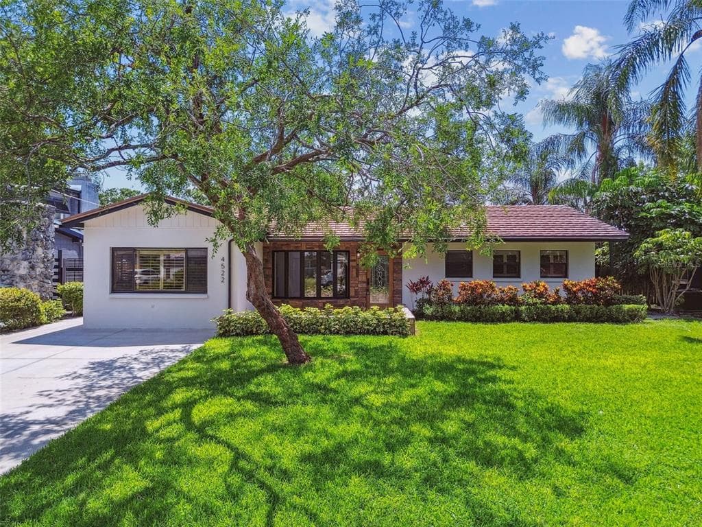 4522 S HALE AVENUE TAMPA, FL 33611