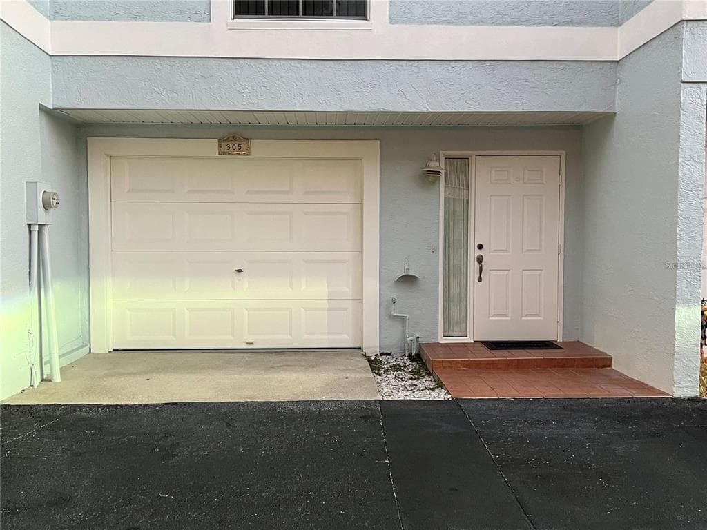 751 PINELLAS BAYWAY S UNIT 305 TIERRA VERDE, FL 33715