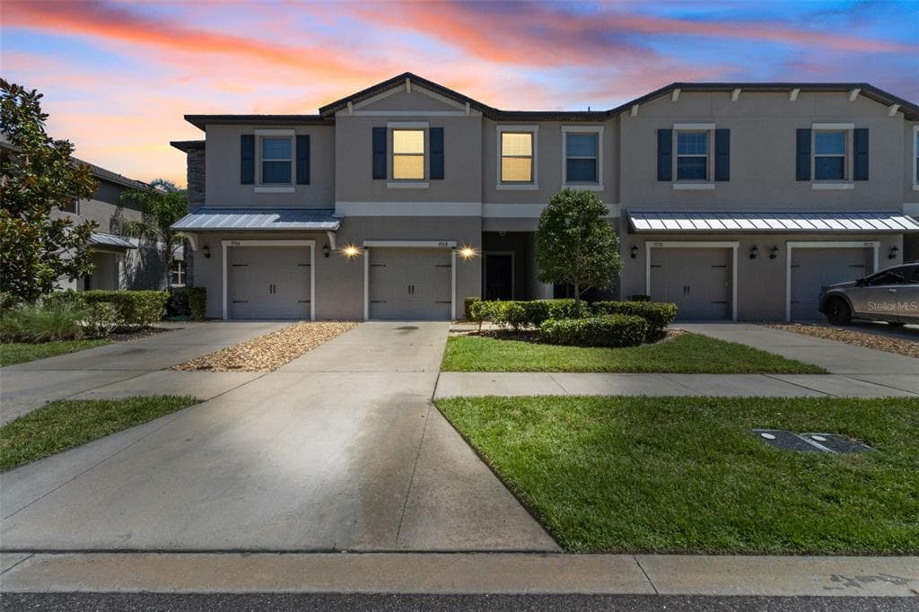 9768 PEMBROOKE PINES DRIVE SUN CITY CENTER, FL 33573