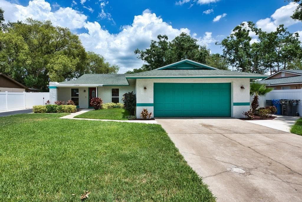 17824 MORNINGHIGH DRIVE LUTZ, FL 33549
