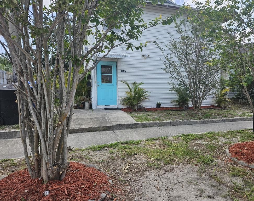 845 17TH STREET N UNIT B ST PETERSBURG, FL 33713