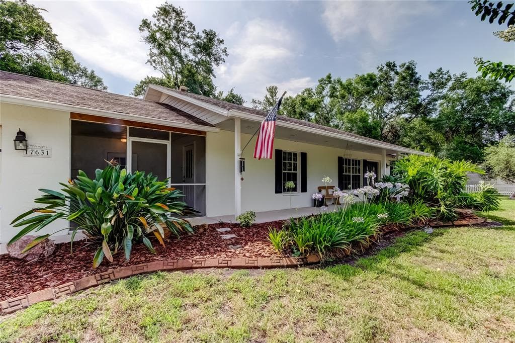 17631 GROVE VIEW DRIVE LUTZ, FL 33549