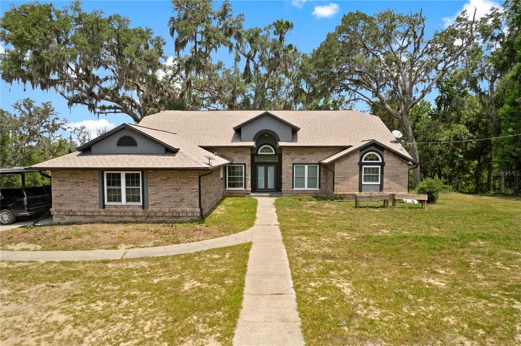 31949 AMBERLEA RD DADE CITY, FL 33523