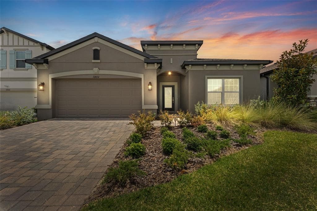 32034 SAPNA CHIME DRIVE WESLEY CHAPEL, FL 33545
