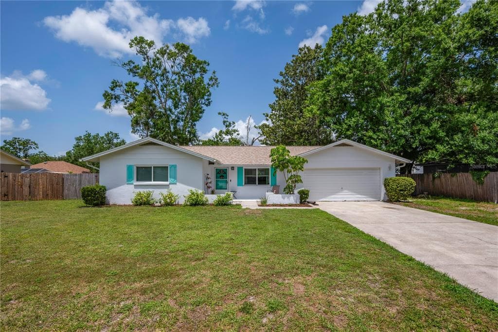 3849 HOLLOW OAK PLACE LAND O LAKES, FL 34639