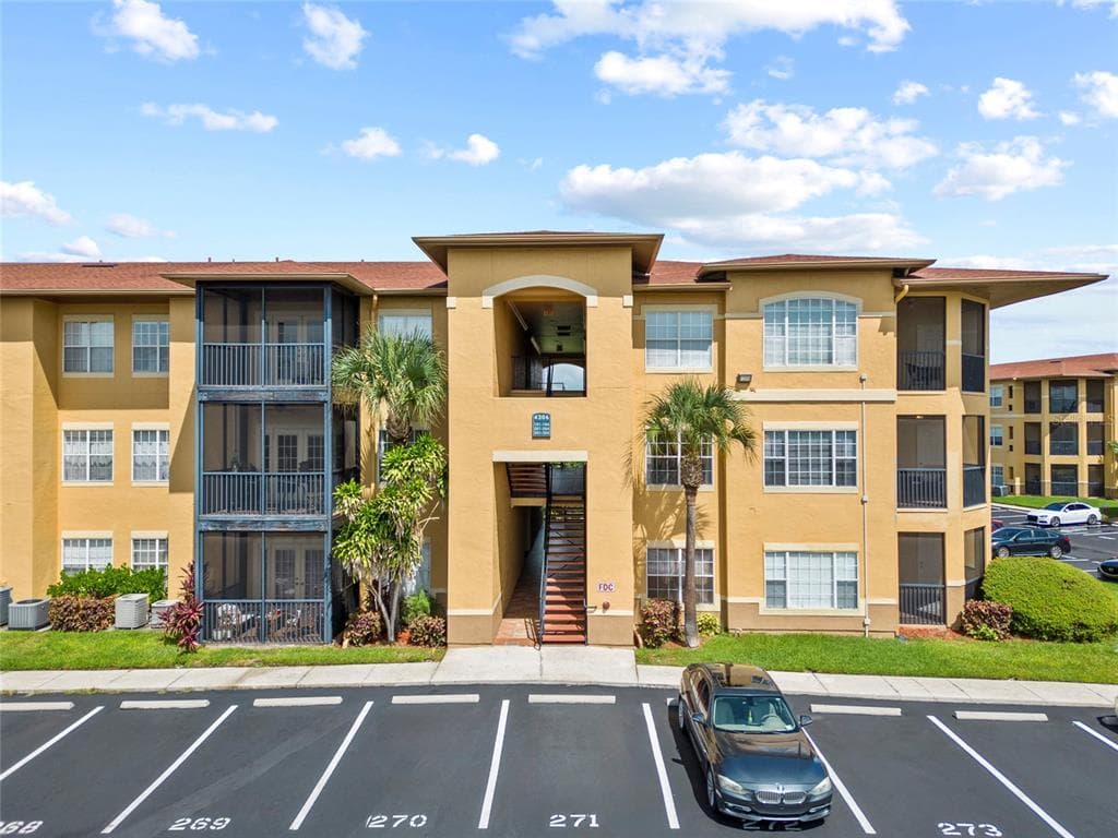 4306 BAYSIDE VILLAGE DRIVE UNIT 201 TAMPA, FL 33615