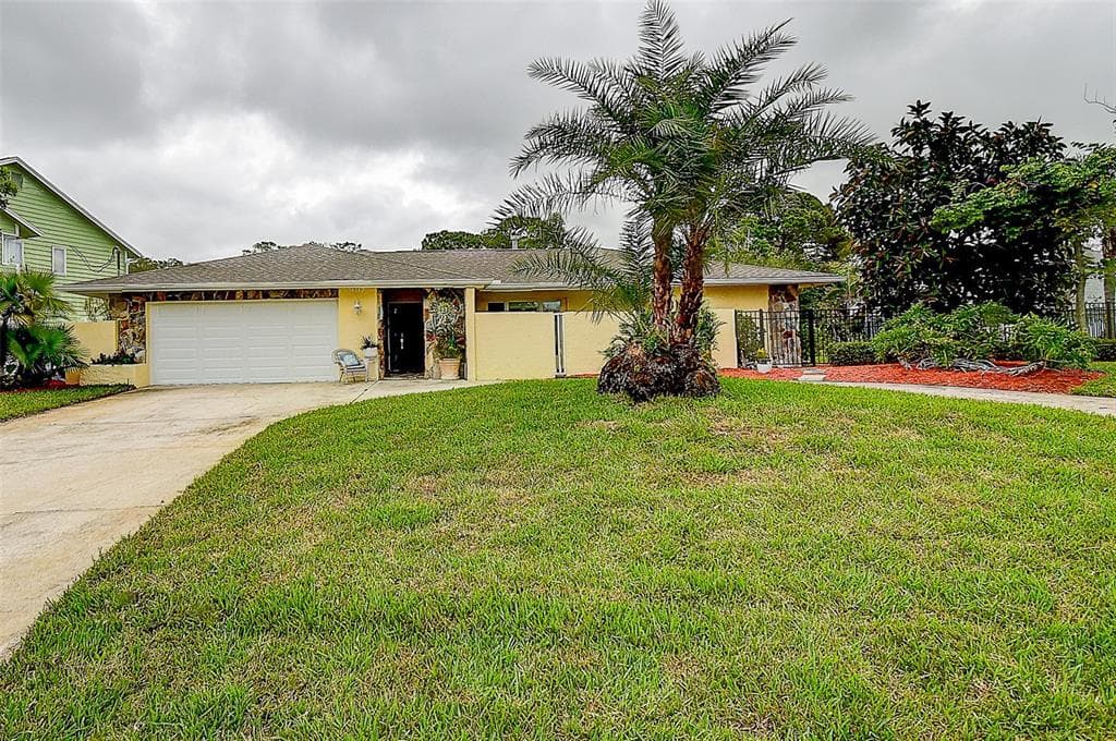 1117 S FLORIDA AVENUE TARPON SPRINGS, FL 34689