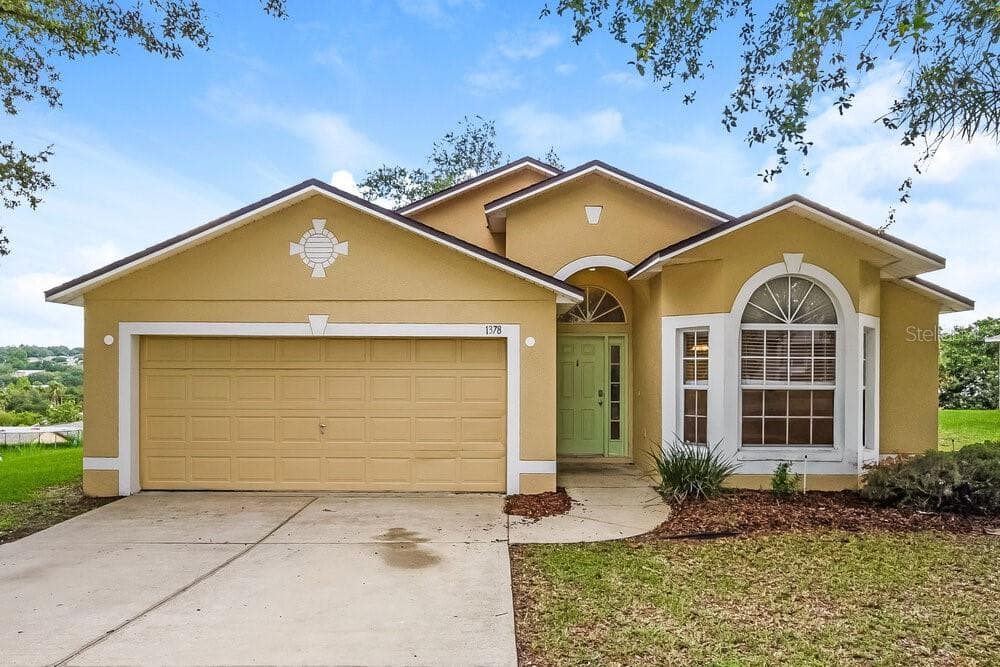 1378 WILLOW CREST DRIVE CLERMONT, FL 34711