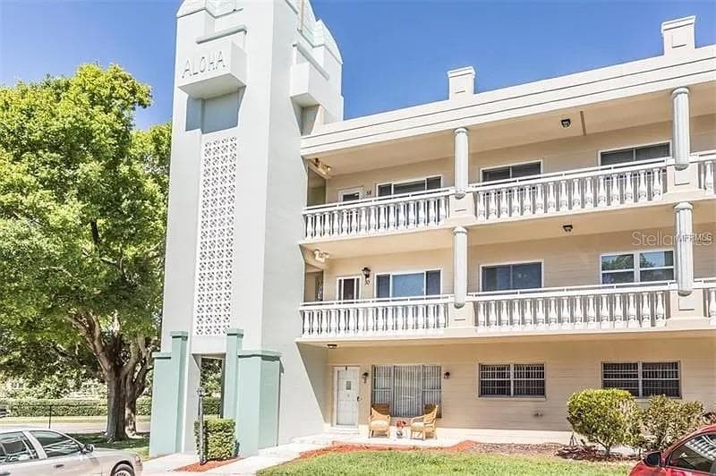 2330 ECUADORIAN WAY UNIT 30 CLEARWATER, FL 33763