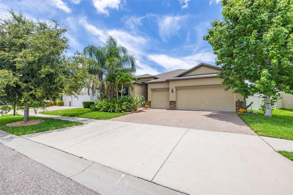 9860 SMARTY JONES DRIVE RUSKIN, FL 33573