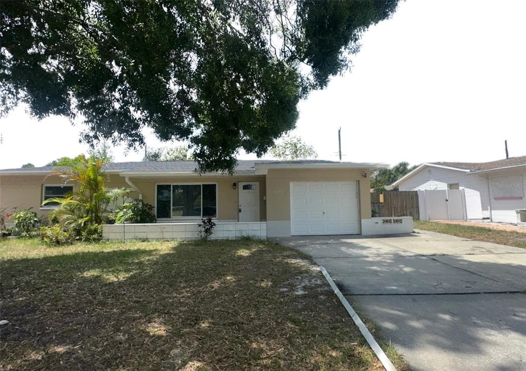 4374 32ND TERRACE N ST PETERSBURG, FL 33713
