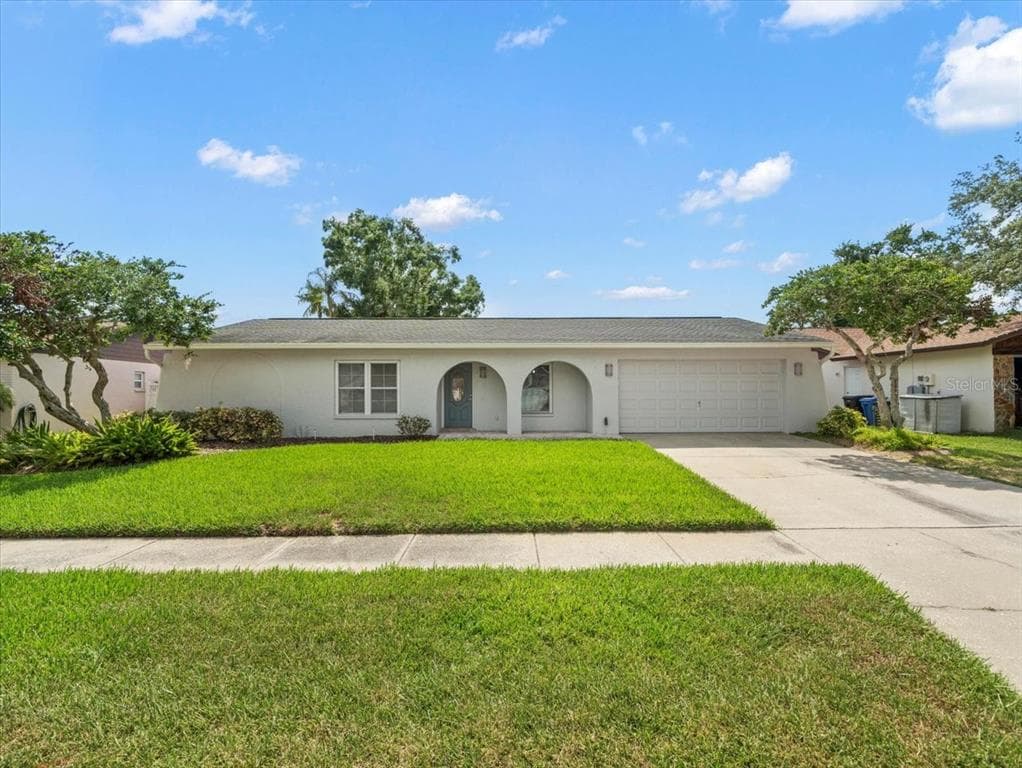 4016 WINDTREE DRIVE TAMPA, FL 33624
