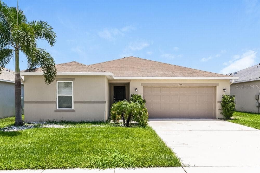 295 LAKE LUCERNE WAY WINTER HAVEN, FL 33881