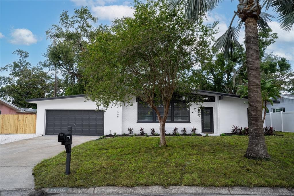 1506 WINDING WAY W CLEARWATER, FL 33764