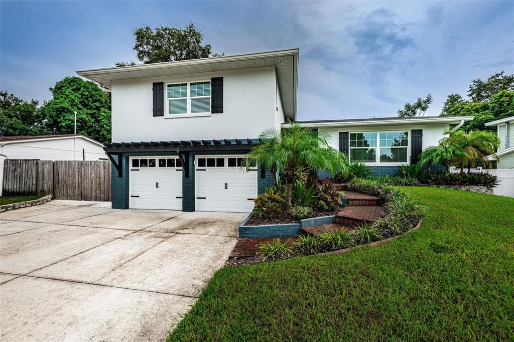13548 BELLEWOOD AVENUE SEMINOLE, FL 33776