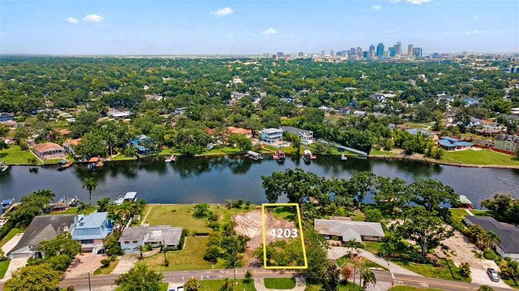 4203 N RIVER VIEW AVENUE TAMPA, FL 33607
