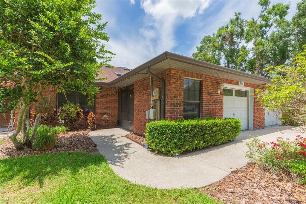 6541 BRENTWOOD DRIVE ZEPHYRHILLS, FL 33542