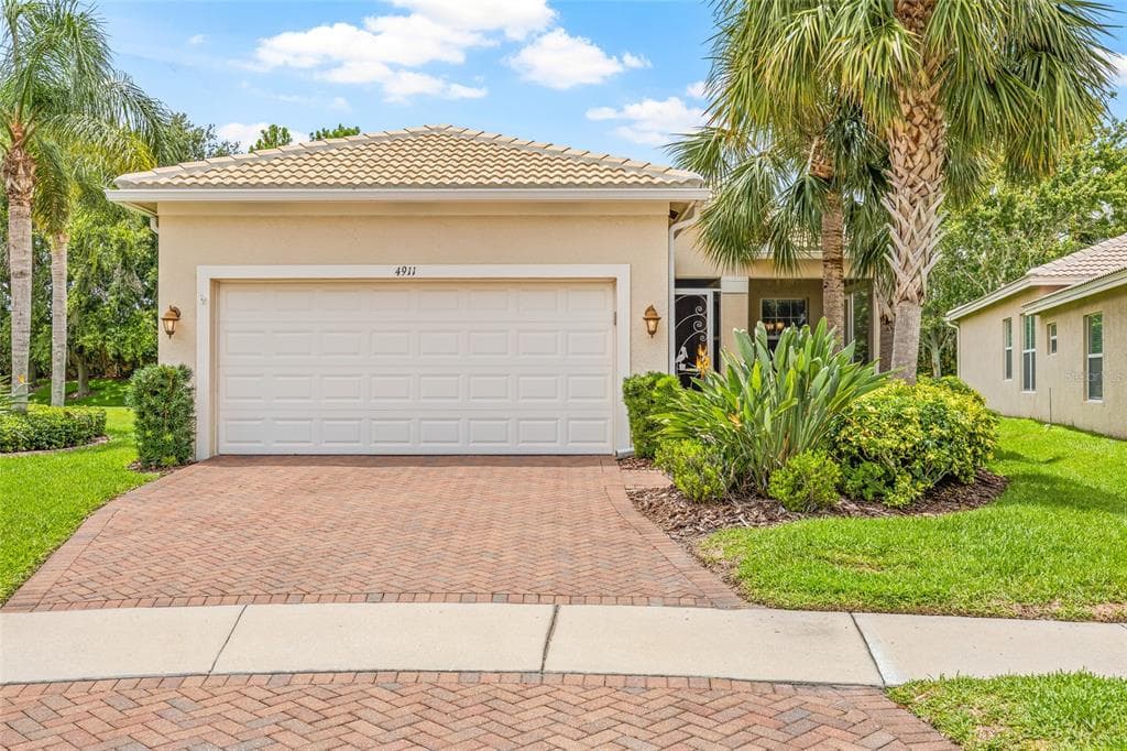 4911 ROCK ISLAND COURT WIMAUMA, FL 33598