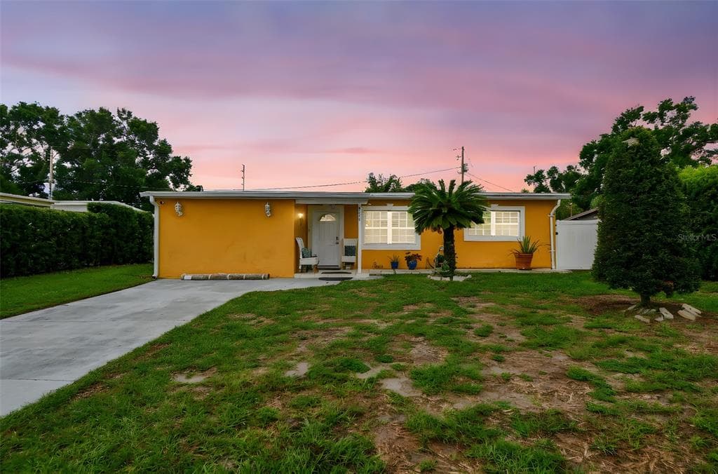 2818 LORRAINE STREET TAMPA, FL 33614