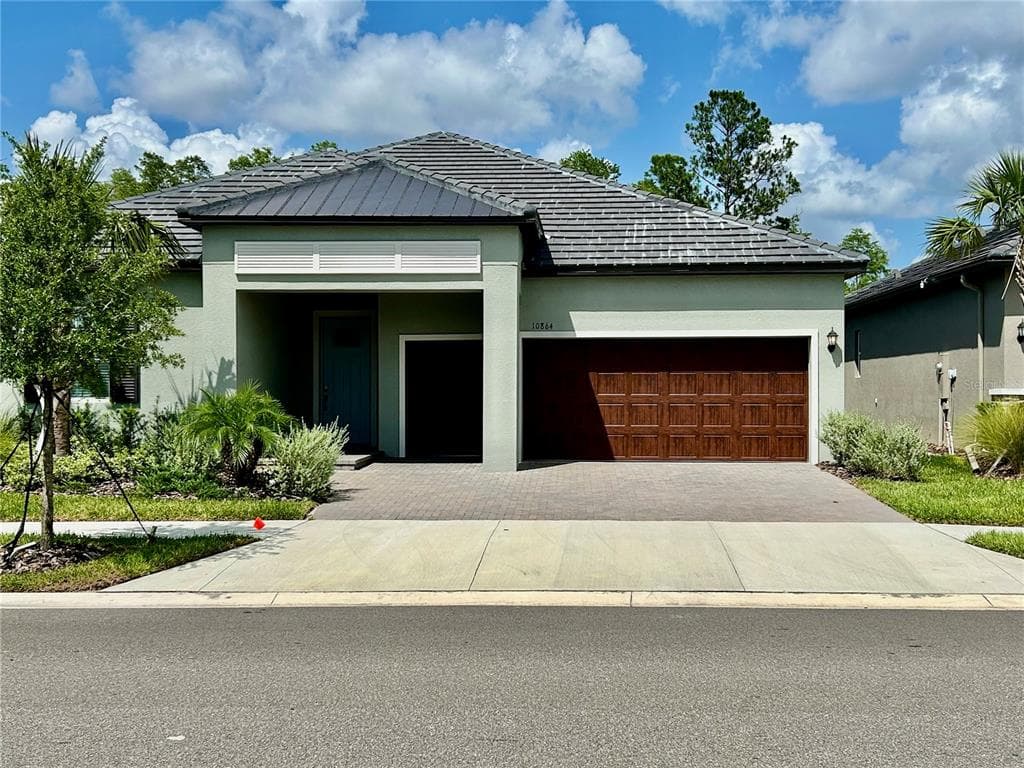 10864 BANYAN BREEZE BOULEVARD