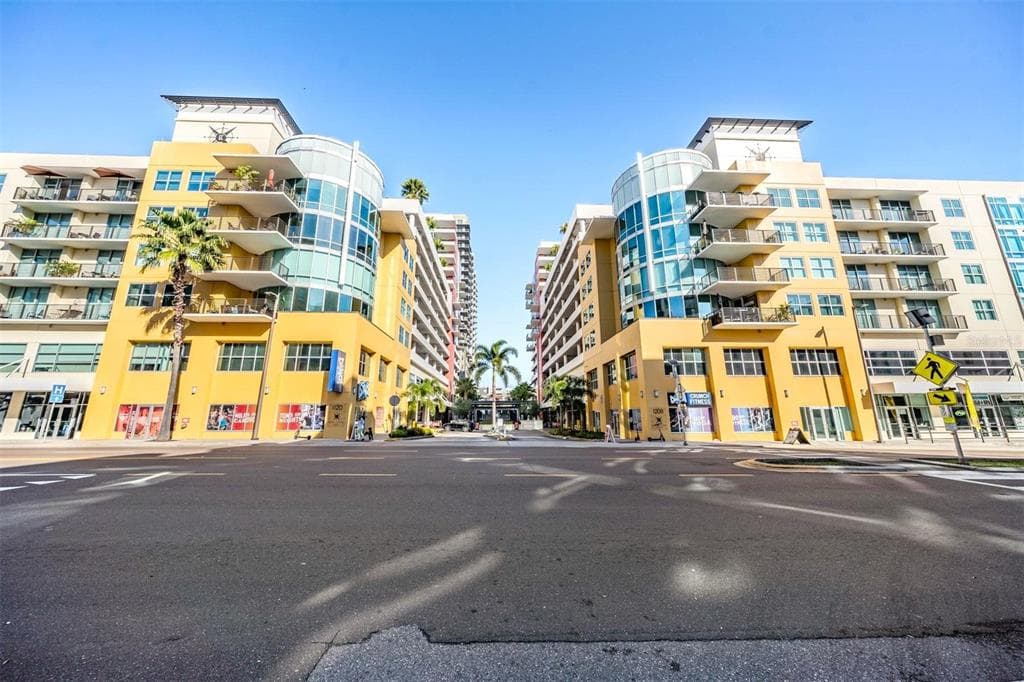 1120 E KENNEDY BOULEVARD UNIT 912 TAMPA, FL 33602