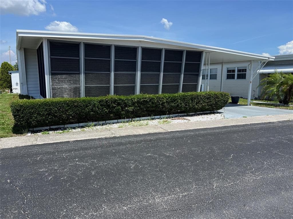 36 THATCH PALM STREET E LARGO, FL 33770