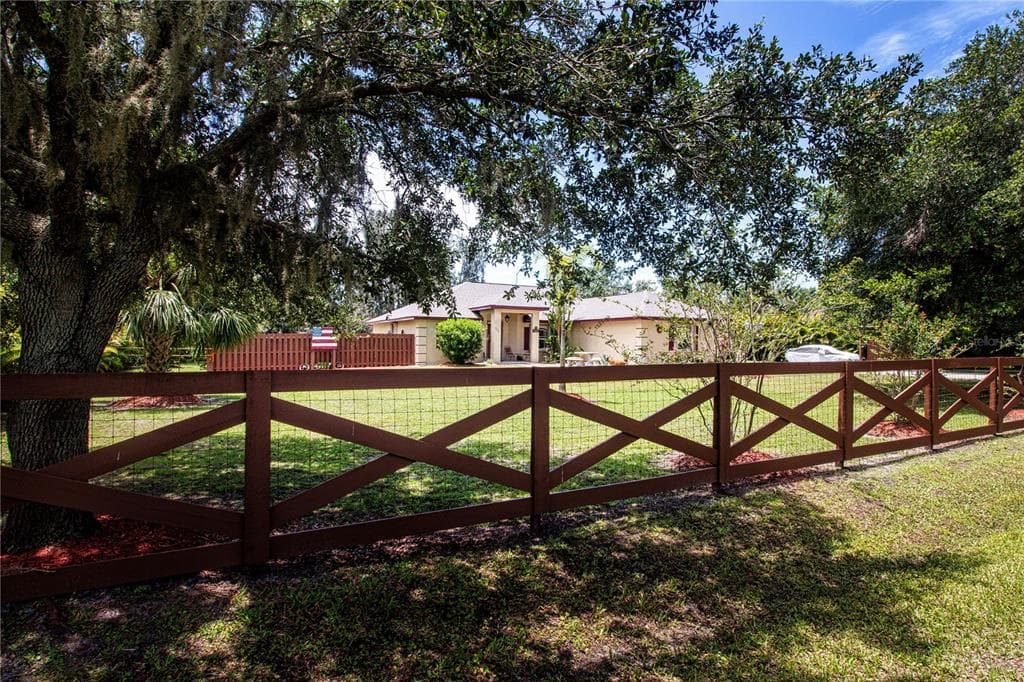 408 RIVER BED COURT WIMAUMA, FL 33598