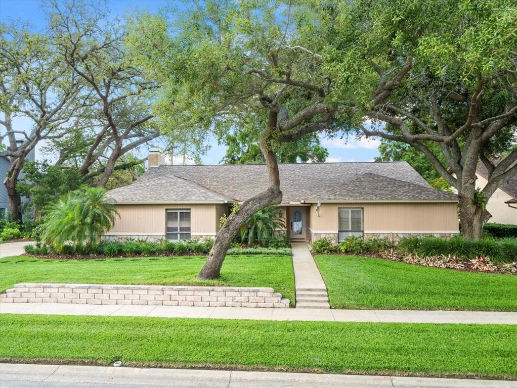 4610 WESTFORD CIRCLE TAMPA, FL 33618