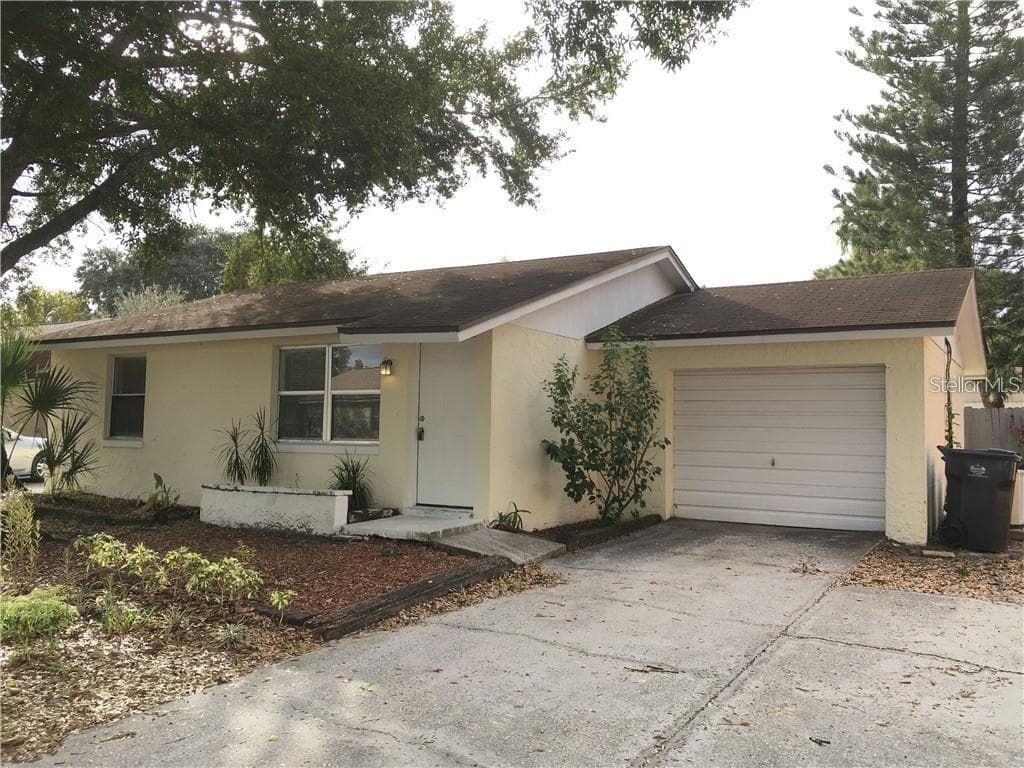 8406 WILLOW FOREST COURT TAMPA, FL 33634