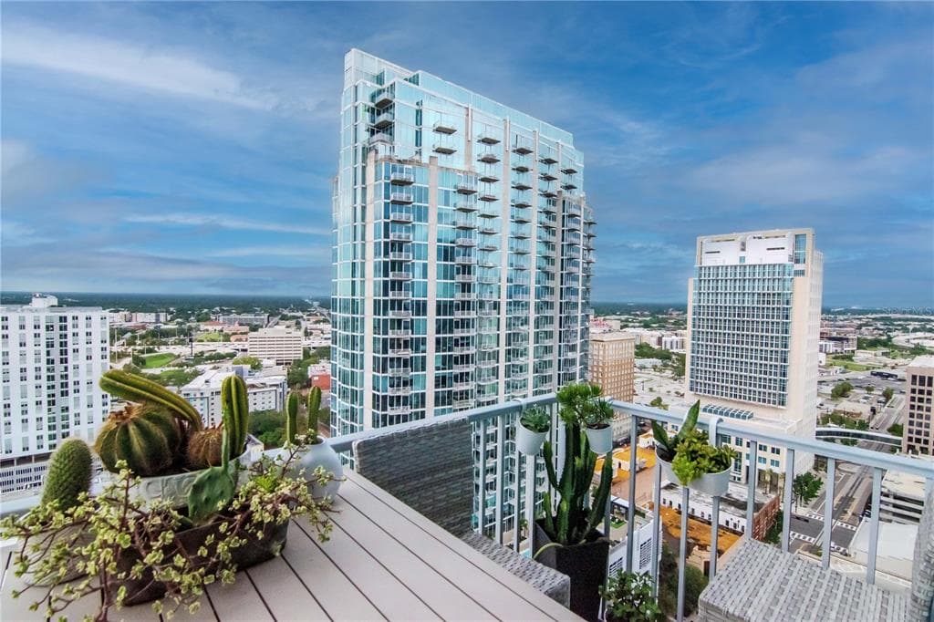 777 N ASHLEY DRIVE UNIT 2513 TAMPA, FL 33602