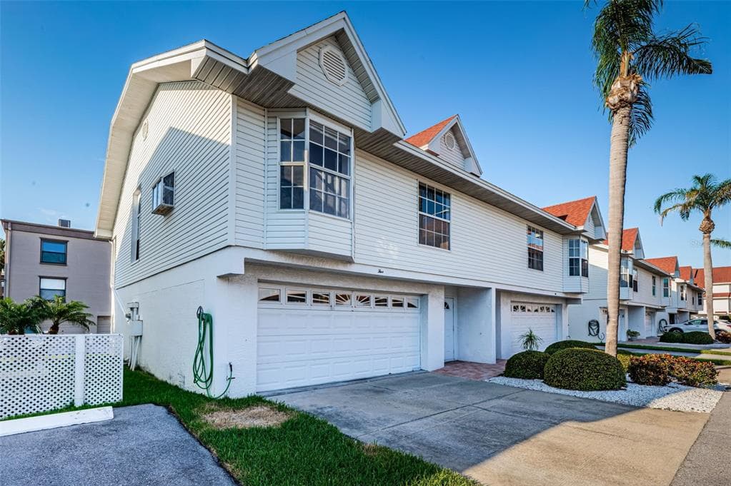 19717 GULF BOULEVARD UNIT V5 INDIAN SHORES, FL 33785
