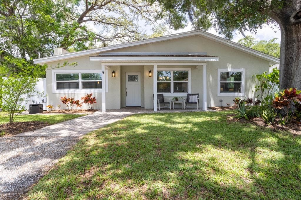 615 6TH AVENUE N SAFETY HARBOR, FL 34695