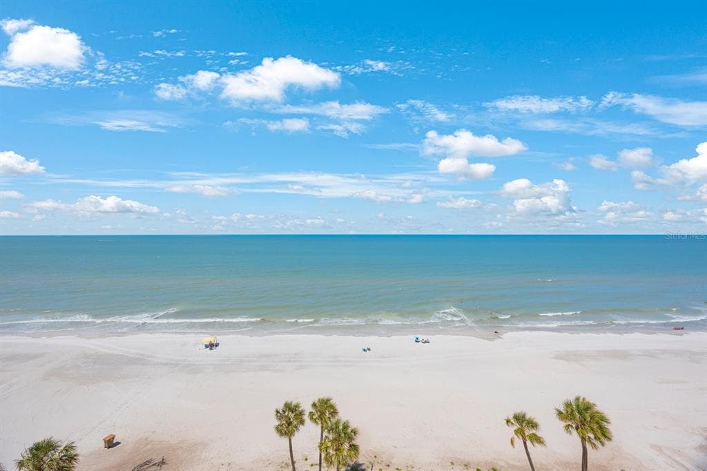 14950 GULF BOULEVARD UNIT 902 MADEIRA BEACH, FL 33708